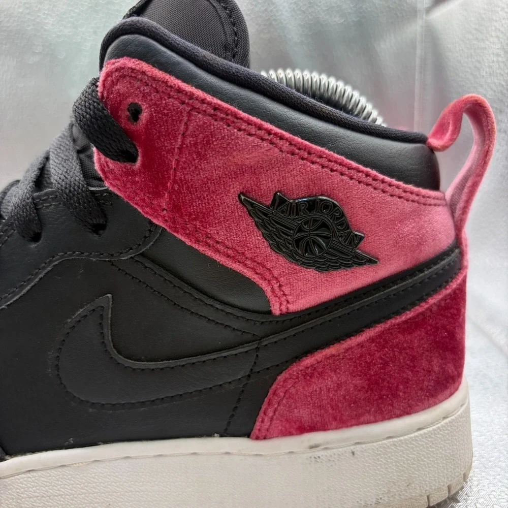 Size 6.5Y Nike Air Jordan 1 Mid XLD‎ GS Black Noble Red Kids Shoes CK5678-006